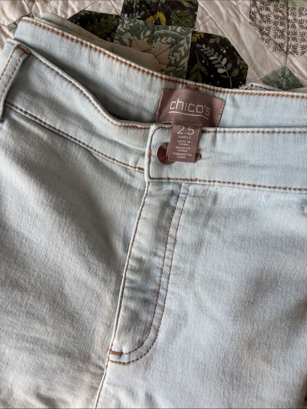 Chico's 🛍️ stoned washed Pale Blue Skinny ankle Jeans